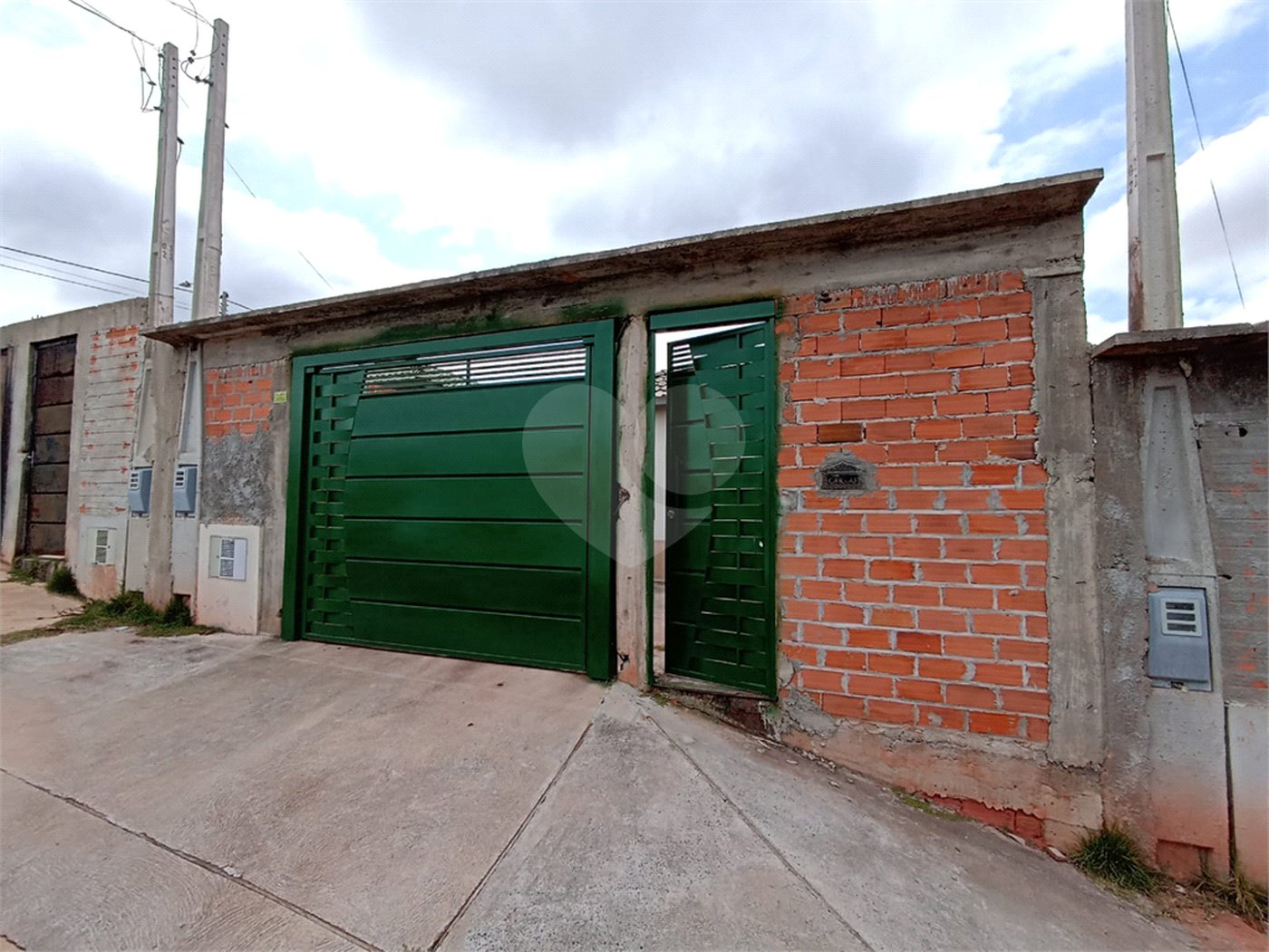 Casa à venda ou para alugar com 2 quartos em Residencial Reserva da Mata, Itapetininga, SP