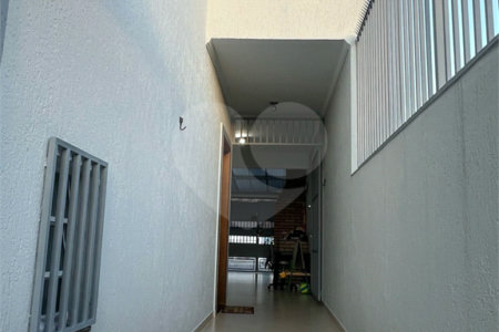 Sobrado à venda com 3 quartos, sendo 1 suíte, em Parque Vitória, São Paulo, SP