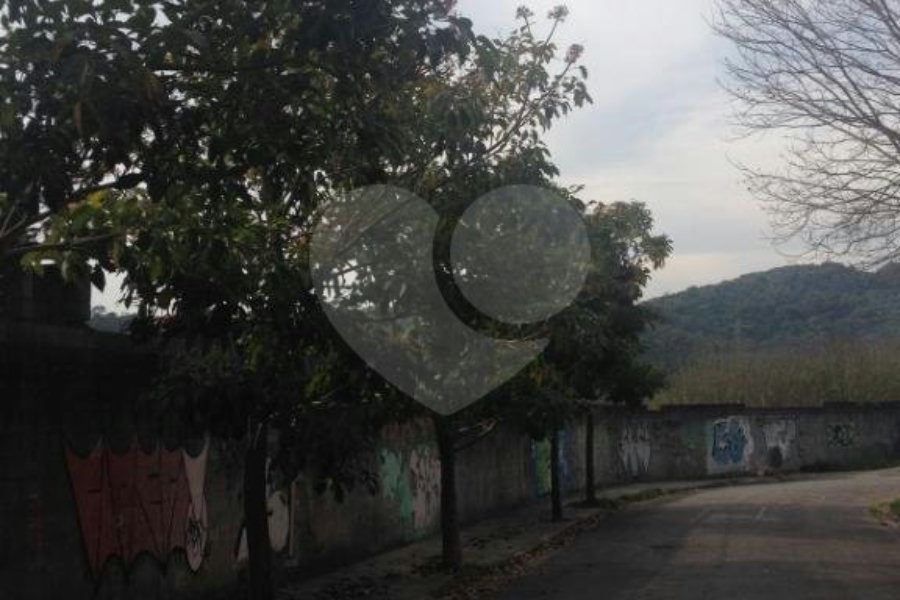 Terreno à venda no condomínio Sem Nome, São Paulo - SP
