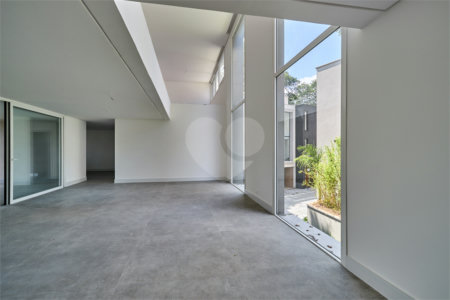 Casa à venda com 4 suítes no condomínio Liló, São Paulo - SP
