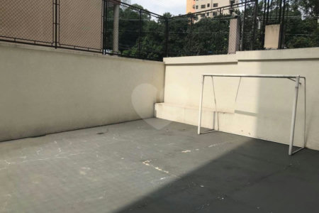 Apartamento à venda com 3 suítes em Jardim Londrina, São Paulo, SP