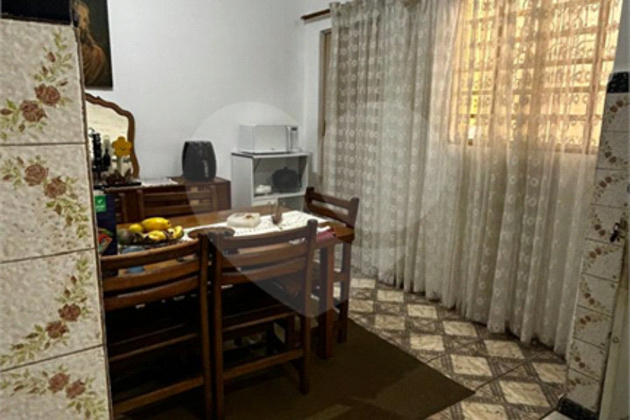 Casa Térrea à venda com 5 quartos em Imirim, São Paulo, SP