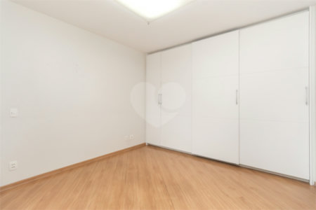 Apartamento à venda com 2 suítes em Campo Belo, São Paulo, SP
