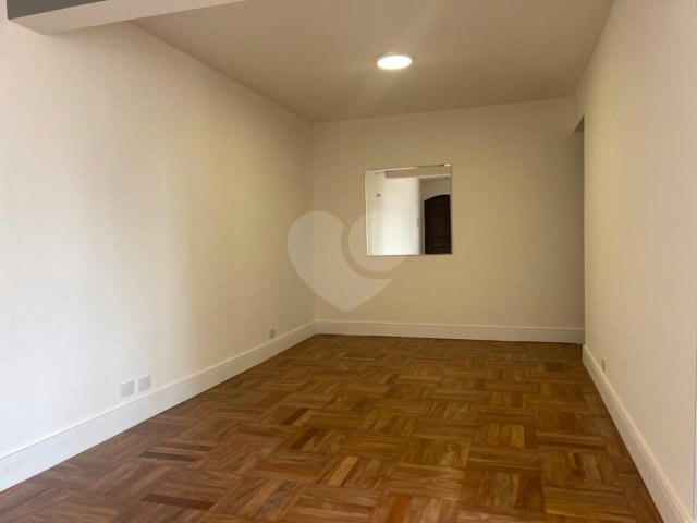 Apartamento à venda com 3 quartos em Santo Amaro, São Paulo, SP