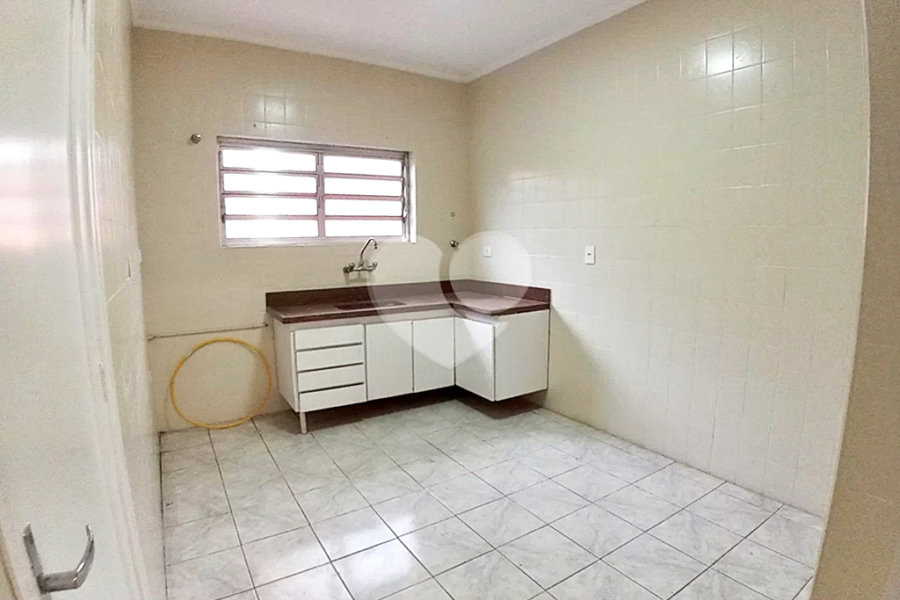 Sobrado à venda com 13 quartos, sendo 1 suíte,  em Jardim São Paulo(zona Norte), São Paulo, SP