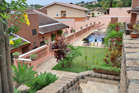 Casa à venda com 3 quartos, sendo 1 suíte, no condomínio Estância Marambaia, Vinhedo - SP