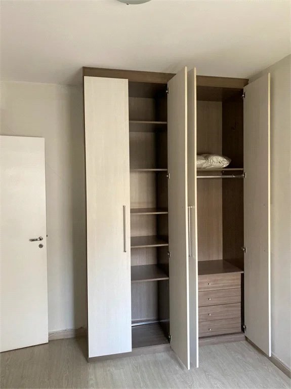 Apartamento à venda com 4 quartos, sendo 2 suítes,  em Paraíso do Morumbi, São Paulo, SP