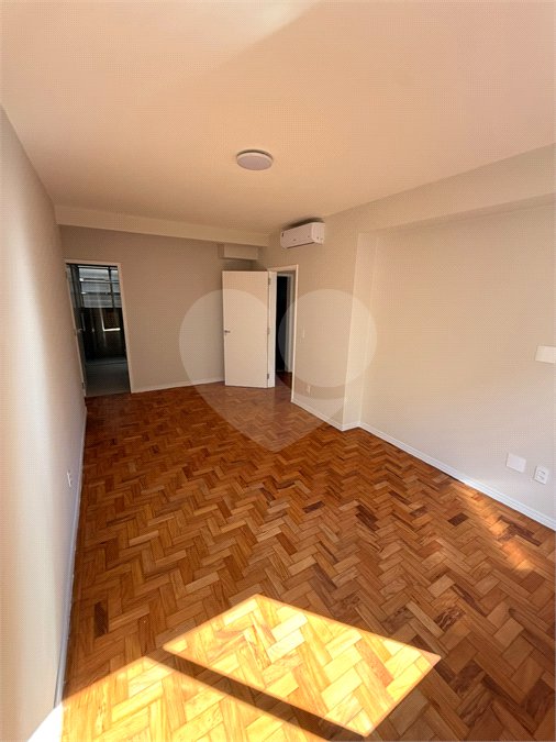 Apartamento à venda com 2 quartos, sendo 1 suíte, em Bela Vista, São Paulo, SP