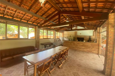 Casa à venda ou para alugar com 5 quartos, sendo 3 suítes, em Nova Gardênia, Atibaia, SP