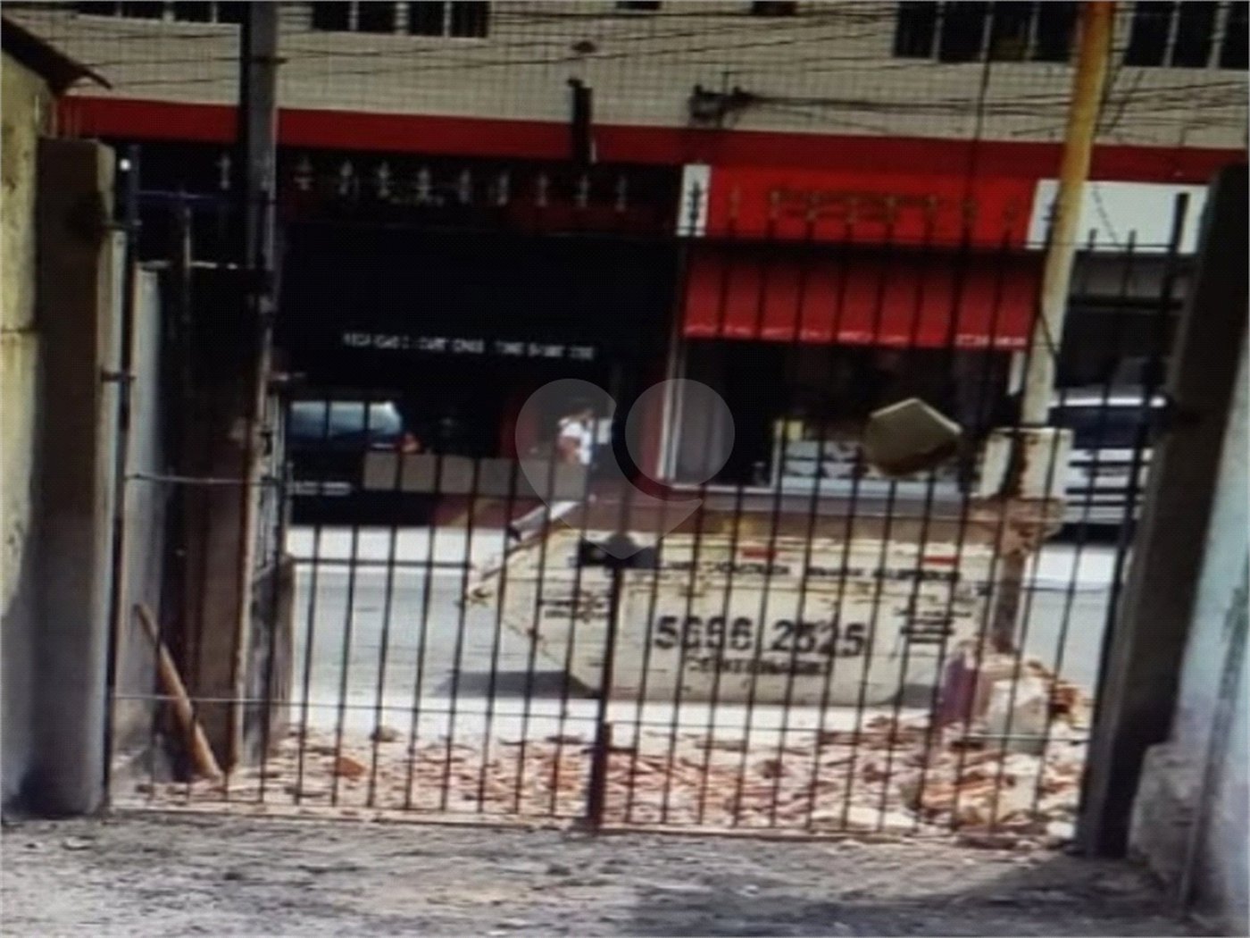 Casa à venda com 5 quartos em Cidade Dutra, São Paulo, SP