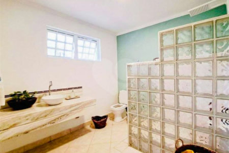 Casa à venda com 3 suítes no condomínio Vale da Santa Fé, Vinhedo - SP