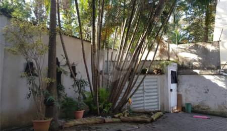 Sobrado à venda com 4 quartos, sendo 2 suítes,  em Jardim Marajoara, São Paulo, SP