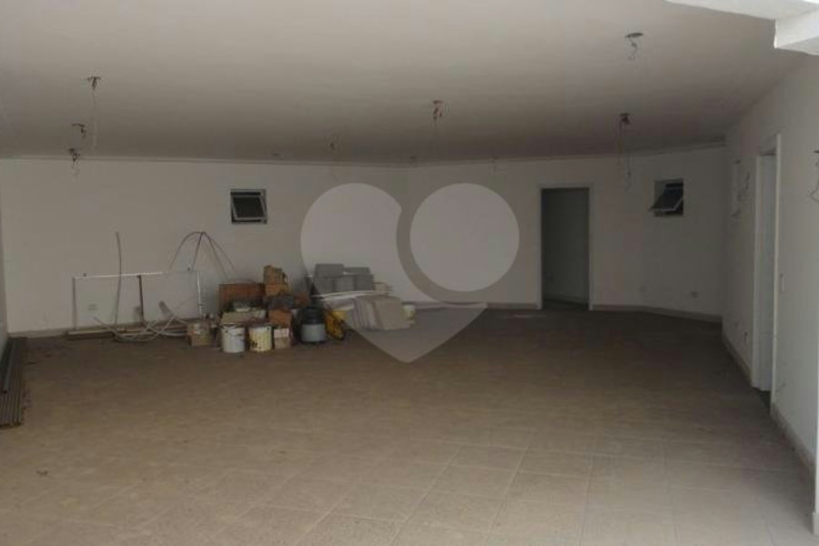 Casa à venda com 3 suítes no condomínio Villa Castanheira, São Paulo - SP