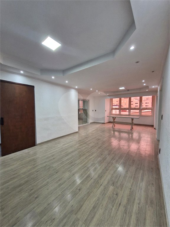 Casa à venda ou para alugar com 5 quartos, sendo 4 suítes,  em Santa Rosa, Vinhedo, SP