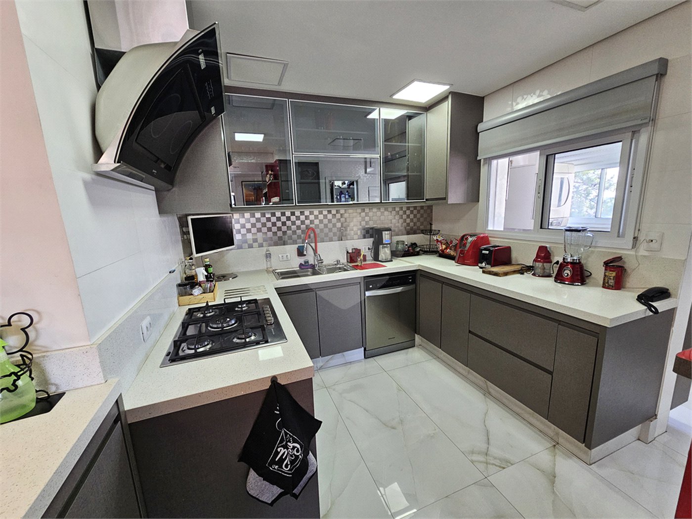Apartamento à venda com 3 quartos, sendo 2 suítes, em Tremembé, São Paulo, SP