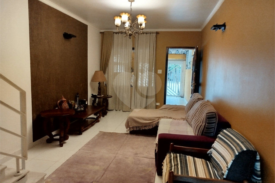 Sobrado à venda com 2 quartos em Parada Inglesa, São Paulo, SP