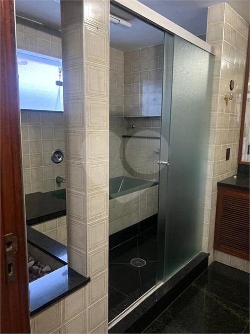 Sobrado à venda com 4 quartos, sendo 3 suítes, em Santana, São Paulo, SP
