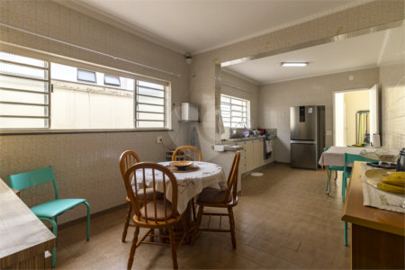Casa à venda com 5 quartos, sendo 1 suíte, em Vila Nova Conceição, São Paulo, SP