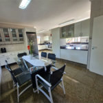 Casa à venda com 4 suítes no condomínio Villa Viana II, Cotia - SP