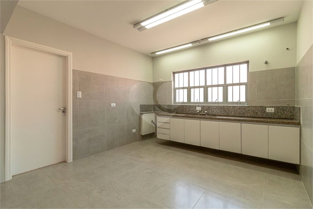 Casa à venda ou para alugar com 3 quartos, sendo 1 suíte, no condomínio Portal de Itu I, Itu - SP