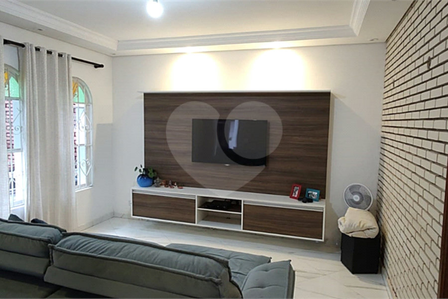 Sobrado à venda com 3 quartos, sendo 1 suíte, em Limão, São Paulo, SP