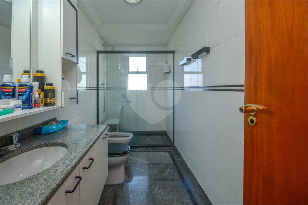 Apartamento à venda com 4 quartos, sendo 1 suíte, em Moema, São Paulo, SP