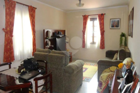 Casa à venda com 3 quartos, sendo 1 suíte, em Jardim Esmeralda, São Paulo, SP