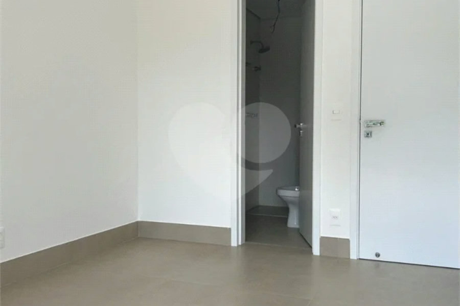 Apartamento à venda com 3 suítes em Riviera de São Lourenço, Bertioga, SP