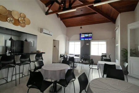 Casa à venda com 3 quartos, sendo 1 suíte, no condomínio Residencial Jardins, São Bernardo do Campo - SP
