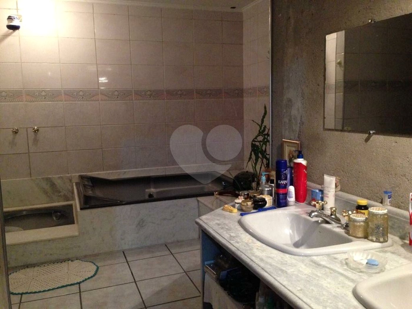 Casa com 400m² , 4 dormitórios , sendo 4 suítes , 4 vagas , à venda no Jabaquara.