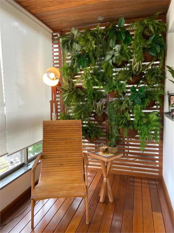 Apartamento à venda com 3 suítes em Vila Suzana, São Paulo, SP
