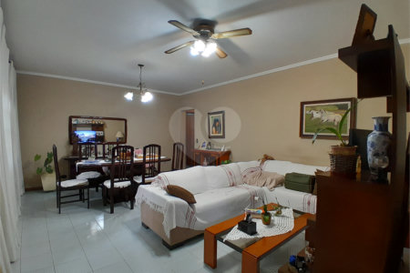 Casa Térrea à venda com 4 quartos, sendo 1 suíte, em Parque Continental, São Paulo, SP
