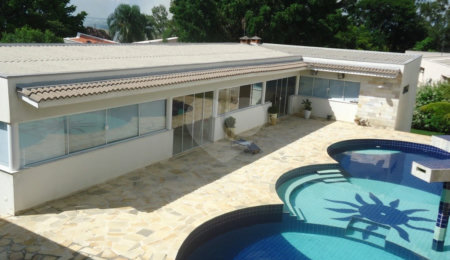 Casa à venda com 6 quartos, sendo 4 suítes, no condomínio Monte Belo, Salto - SP