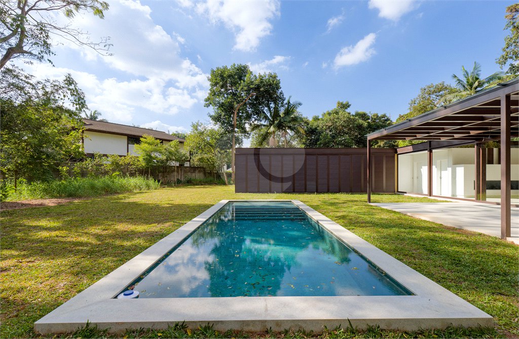 Casa à venda com 5 suítes no condomínio Chácara Flora, São Paulo - SP