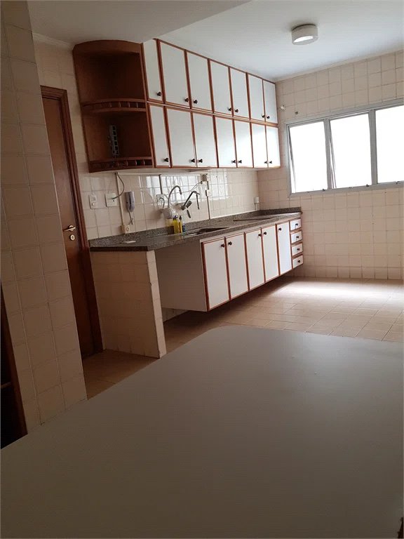 Apartamento à venda com 3 suítes em Conjunto Residencial Morumbi, São Paulo, SP
