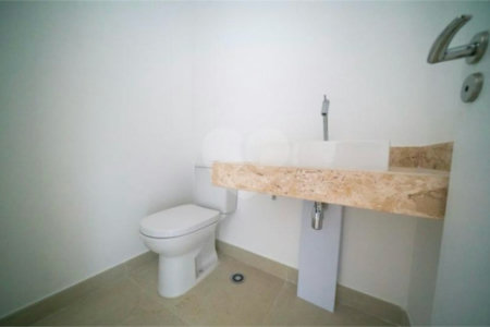 Apartamento à venda com 3 suítes em Vila Andrade, São Paulo, SP