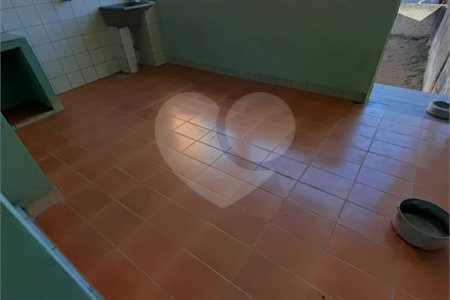 Sobrado à venda com 4 quartos em Vila Correa, Ferraz de Vasconcelos, SP