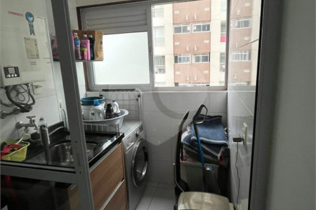 Apartamento à venda com varanda gourmet na Mooca