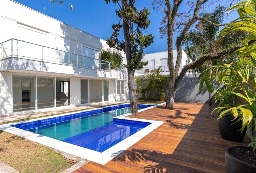 Casa à venda com 4 suítes no condomínio Porto Fino, São Paulo - SP
