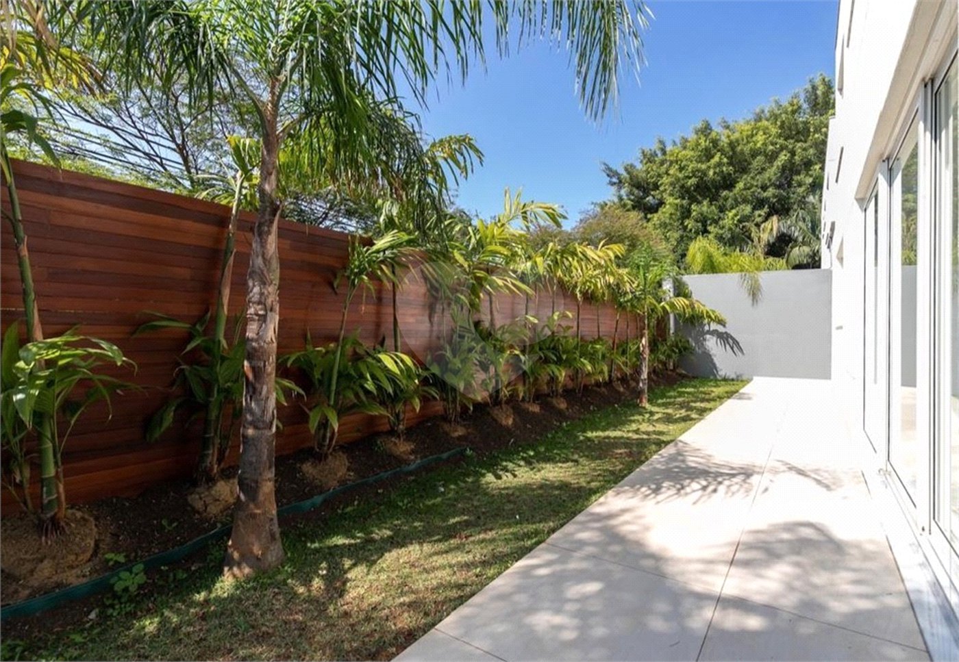 Casa à venda com 4 suítes no condomínio Porto Fino, São Paulo - SP
