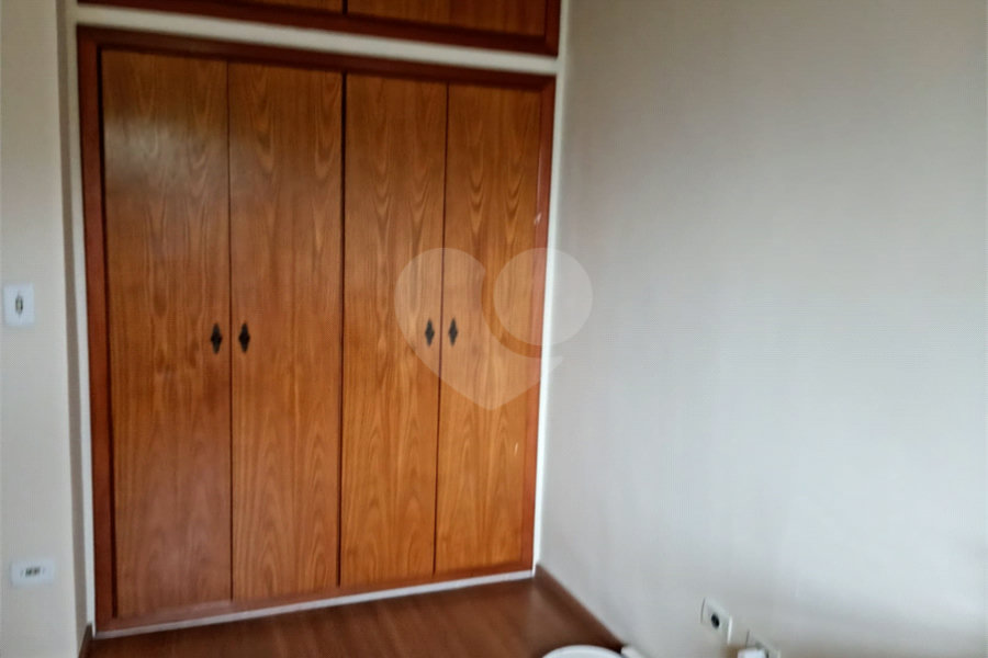 Sobrado à venda ou para alugar com 3 quartos, sendo 1 suíte, em Horto, São Paulo, SP