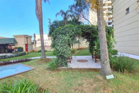 Apartamento à venda com 3 quartos, sendo 1 suíte,  em Vila Paulista, São Paulo, SP