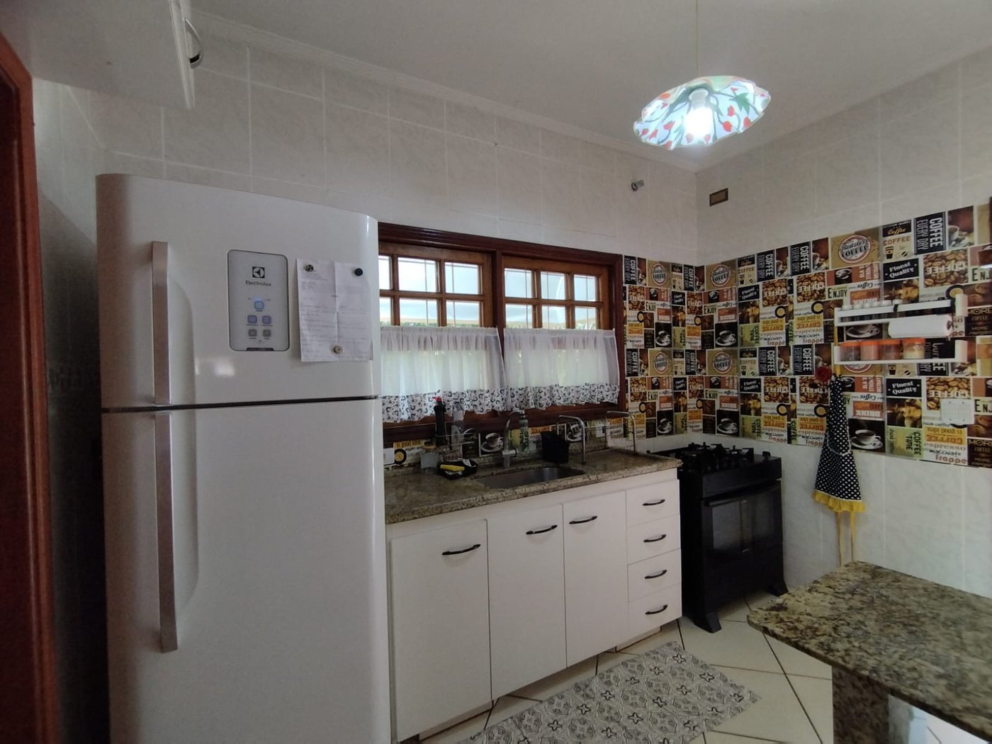 Casa à venda com 3 quartos, sendo 1 suíte, no condomínio Outeiro Das Flores, Itupeva - SP