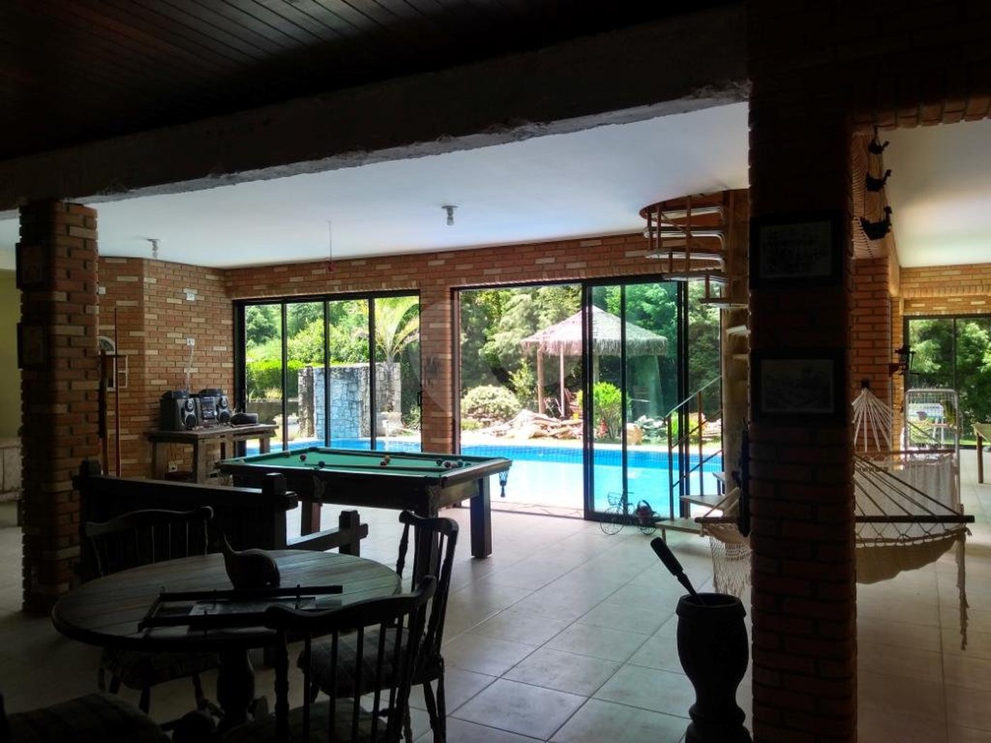 Casa à venda com 6 suítes no condomínio Lago Azul Residencial e Golfe, Araçoiaba da Serra - SP