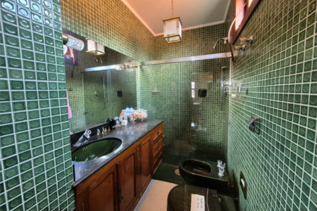 Casa de Vila à venda ou para alugar com 4 quartos, sendo 2 suítes, em Jardim Leonor, São Paulo, SP