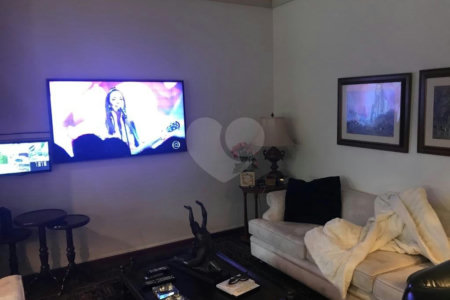 Casa à venda com 5 quartos, sendo 2 suítes,  em Jardim Everest, São Paulo, SP