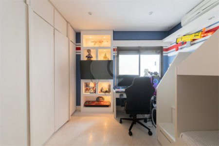 Apartamento à venda com 3 quartos, sendo 2 suítes, em Itaim Bibi, São Paulo, SP