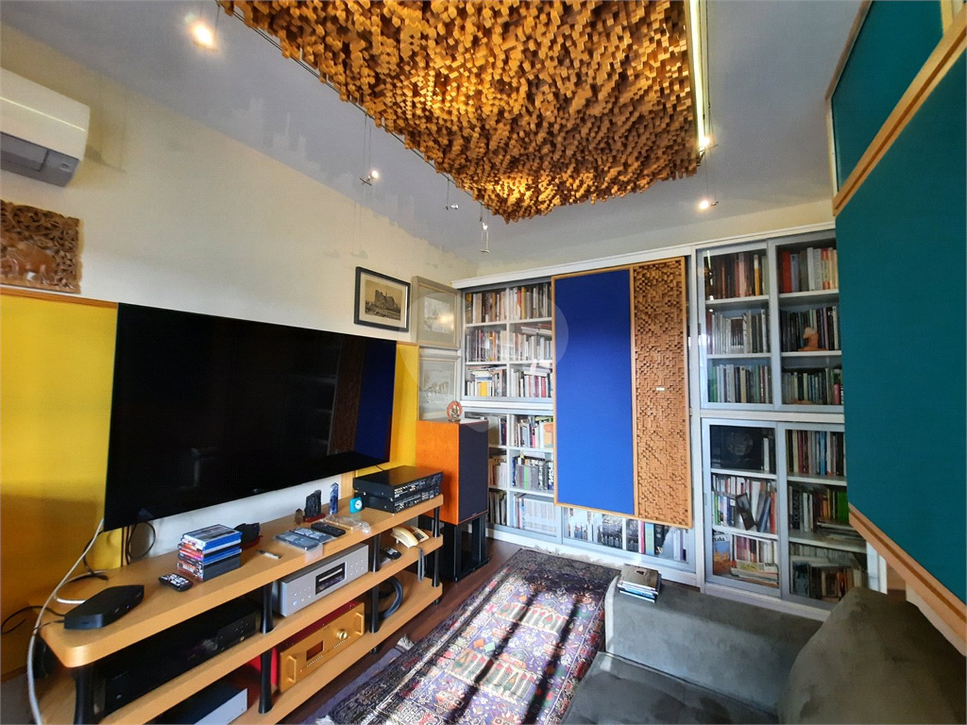 Casa à venda com 4 suítes no condomínio Las Cumbres, São Paulo - SP