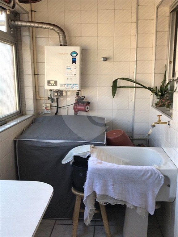 Apartamento à venda com 2 quartos, sendo 1 suíte,  em Itararé, São Vicente, SP