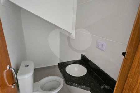Sobrado à venda com 2 quartos em Maracanã, Praia Grande, SP